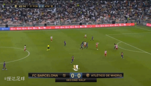 跟队记者：尤文仍在关注帕尔马中场贝尔纳韦（跟队记者：尤文图斯持续关注帕尔马中场贝尔纳韦）