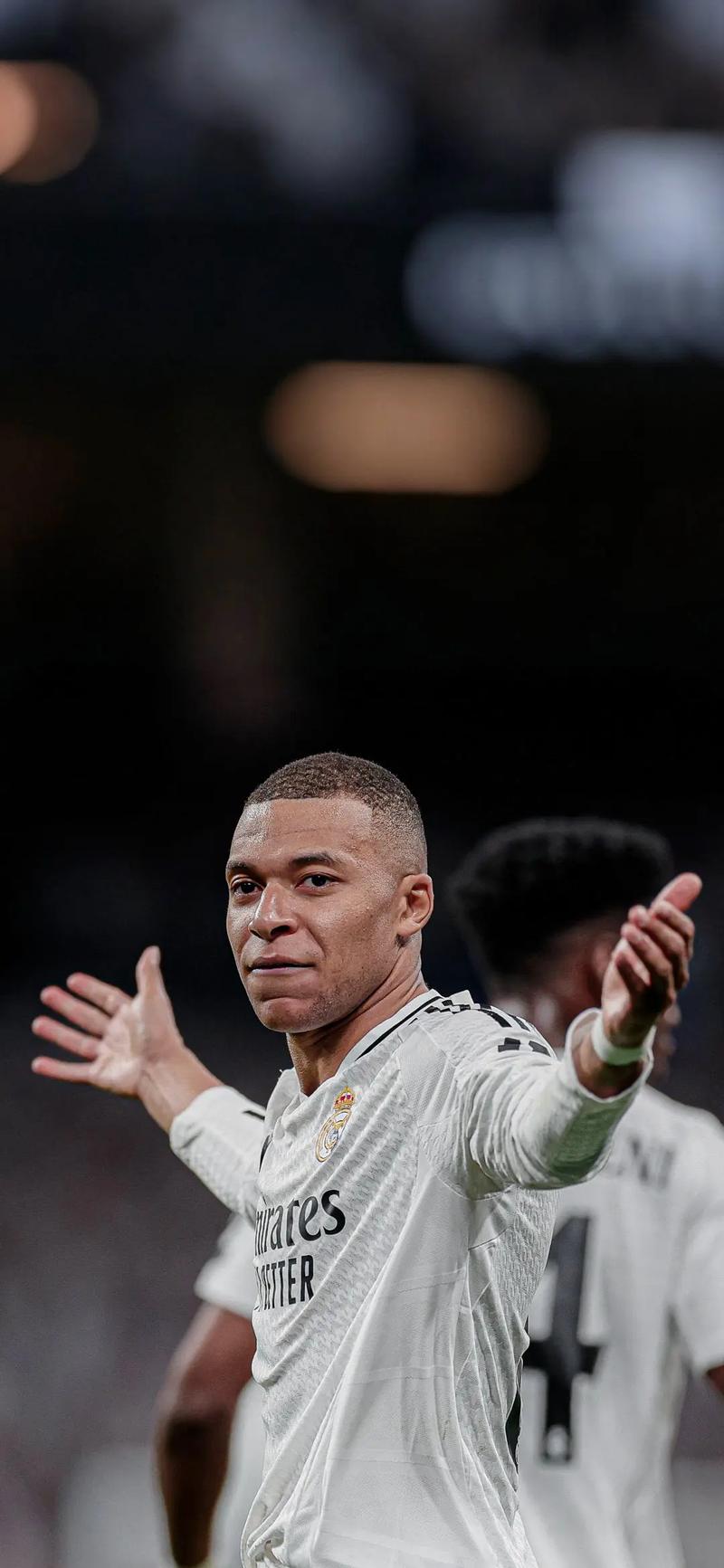 南美强队阵容大升级（南美劲旅阵容全面焕新）