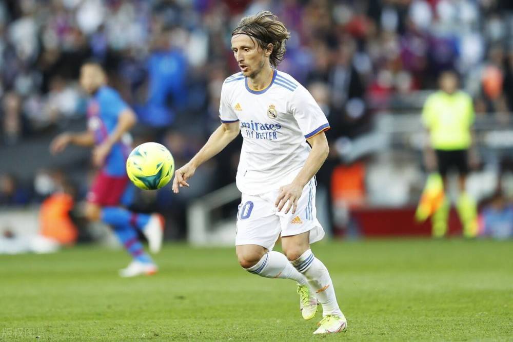 赫塔费vs赫罗纳 奥格斯堡vs多特蒙德（赫塔费对阵赫罗纳，奥格斯堡迎战多特蒙德）