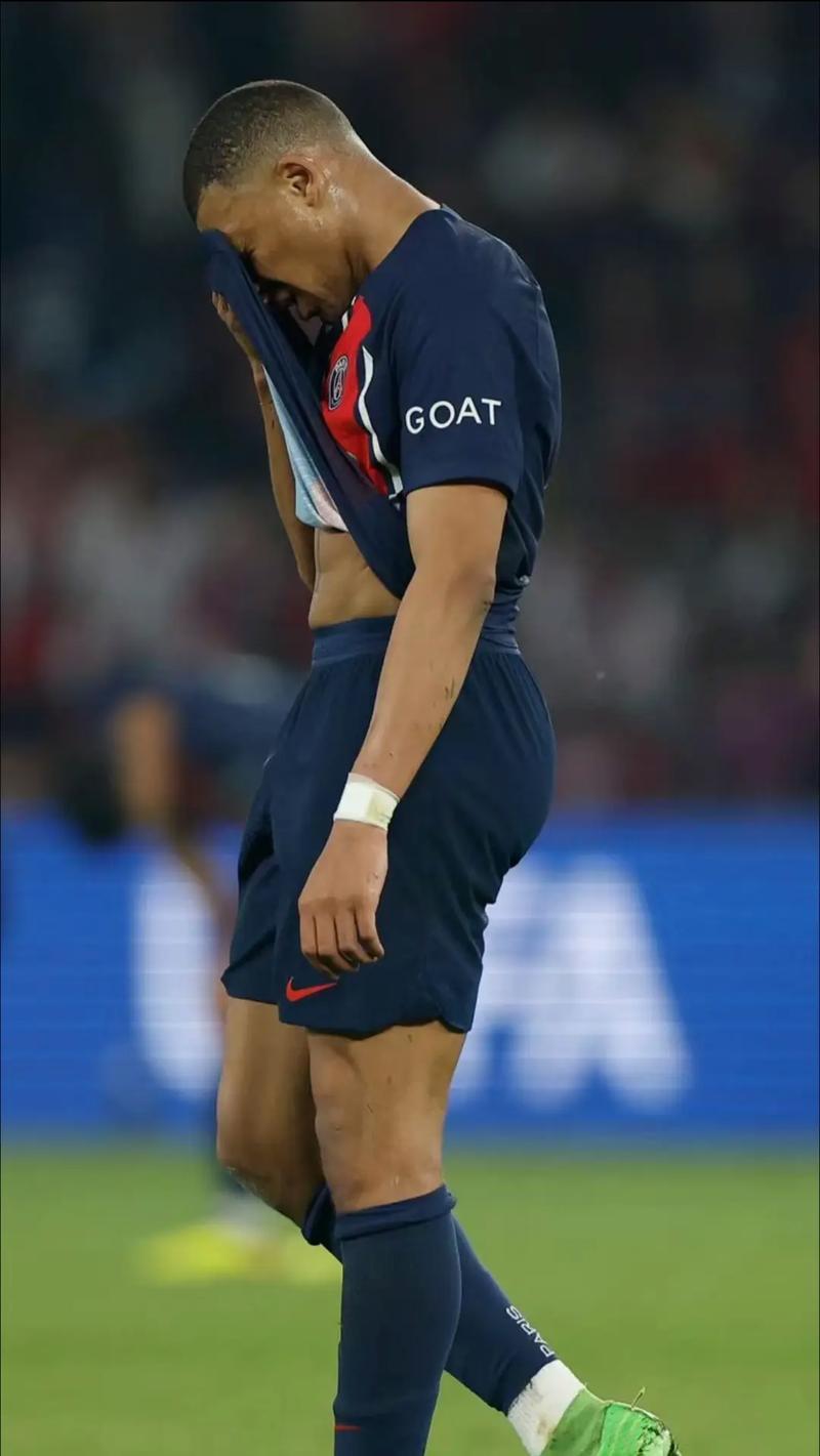 每体：从昔日失意到国家队7号，费兰走出阴霾成关键先生（每体：走出低迷披上国家队7号，费兰化身关键人物）